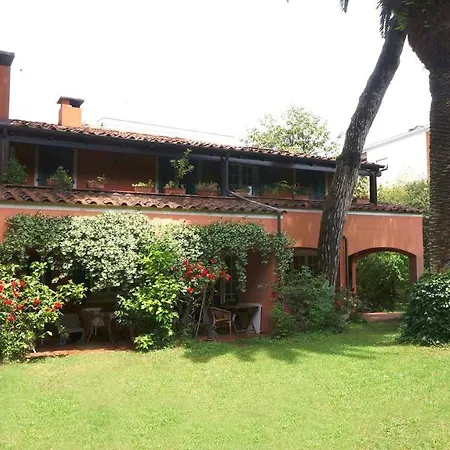 Nocleg ze śniadaniem Il Giardino Antico B&B Carrara