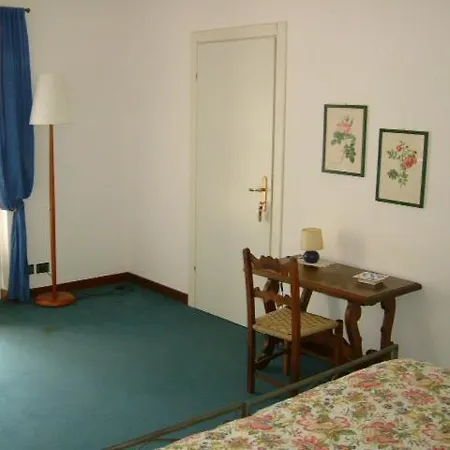 Nocleg ze śniadaniem Il Giardino Antico B&B *